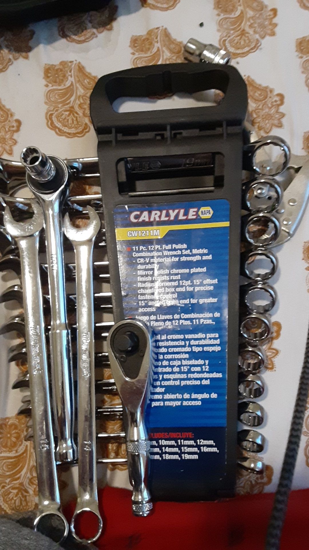 Carlyle metric wrench set