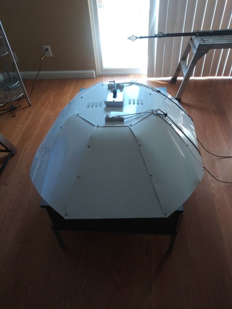 Grow light