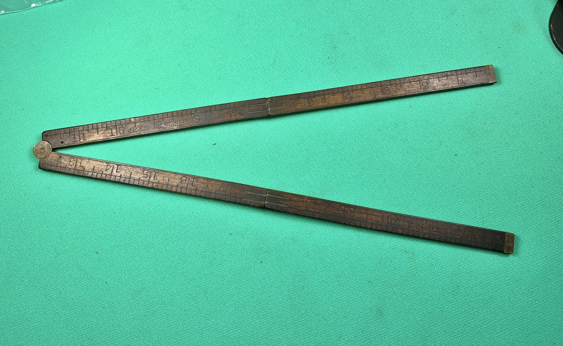 Vintage Stanley No. 68 Boxwood Folding Rule Ruler 2’ 24” Antique Carpenter Tool