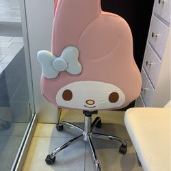 My Melody™ Swivel Vanity Chair