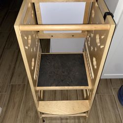 Toddler Montessori Step Stool 