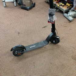 Jetson Knight Electric Scooter 