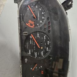 EM1 Gauge Cluster