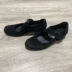 Women’s  Dress Shoes Size 6