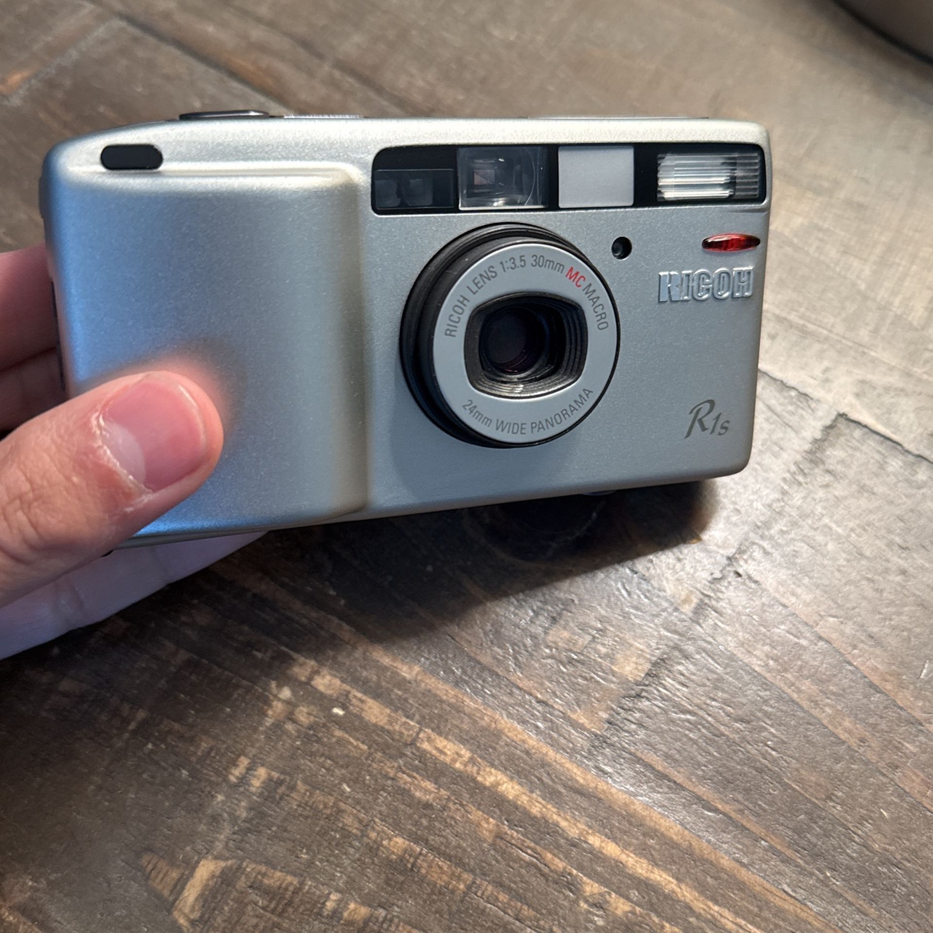 Ricoh R1s Ricoh 35 Mm 希少 完動品 美品 リコー Ricoh R1 35mm Film