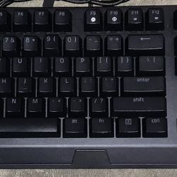 Razer Bundle: Keyboard, Mouse And Headphones. 