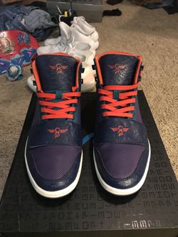 Creative Recreation size is mens 9 just like new
