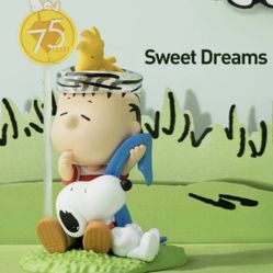 PEANUTS  75th Anniversary Snoopy Comic Life- SWEET DREAMS  Authentic POPMART