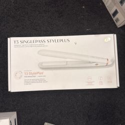 T3 Single pass style plus Flat Iron - Brand New !!