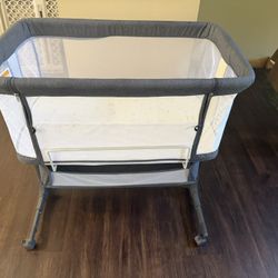 Bedside Basinet 