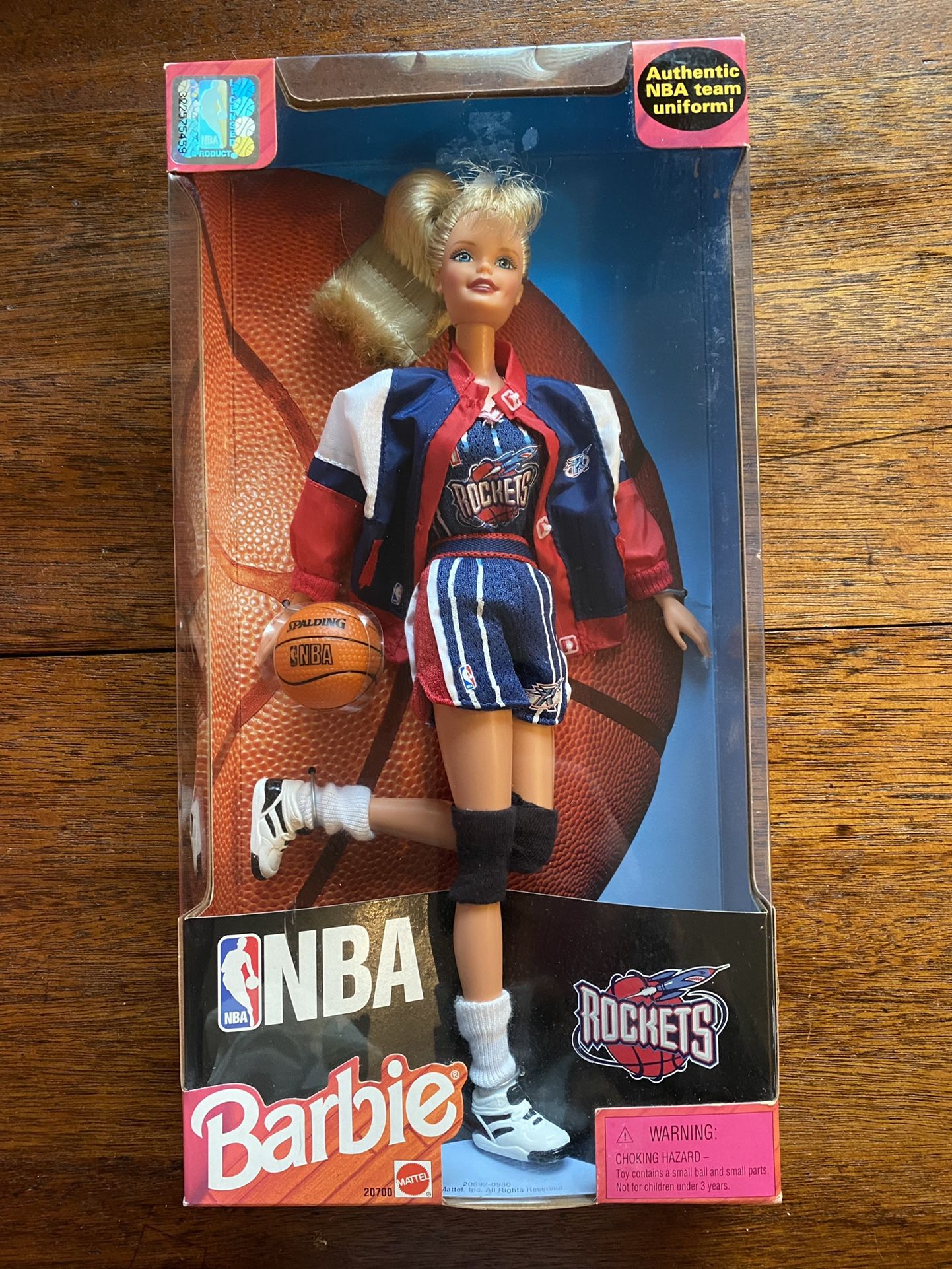NBA Houston Rockets Barbie - Mattel 1998 Unopened Box