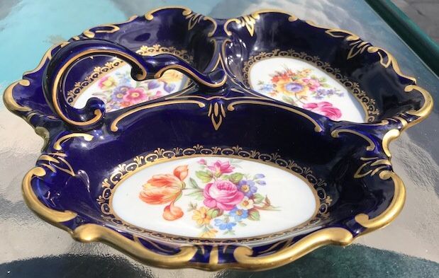 JL Menau Graf Von Henneberg porzellan Echt Kobalt 3 section dish