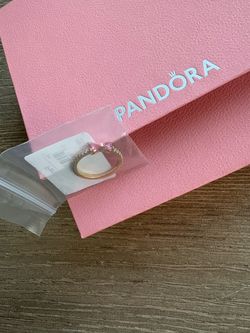 BRAND NEW Pandora ring