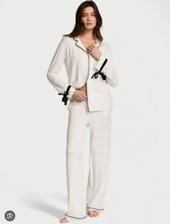 Victoria's Secret White Pajama Set with Velvet Trim
