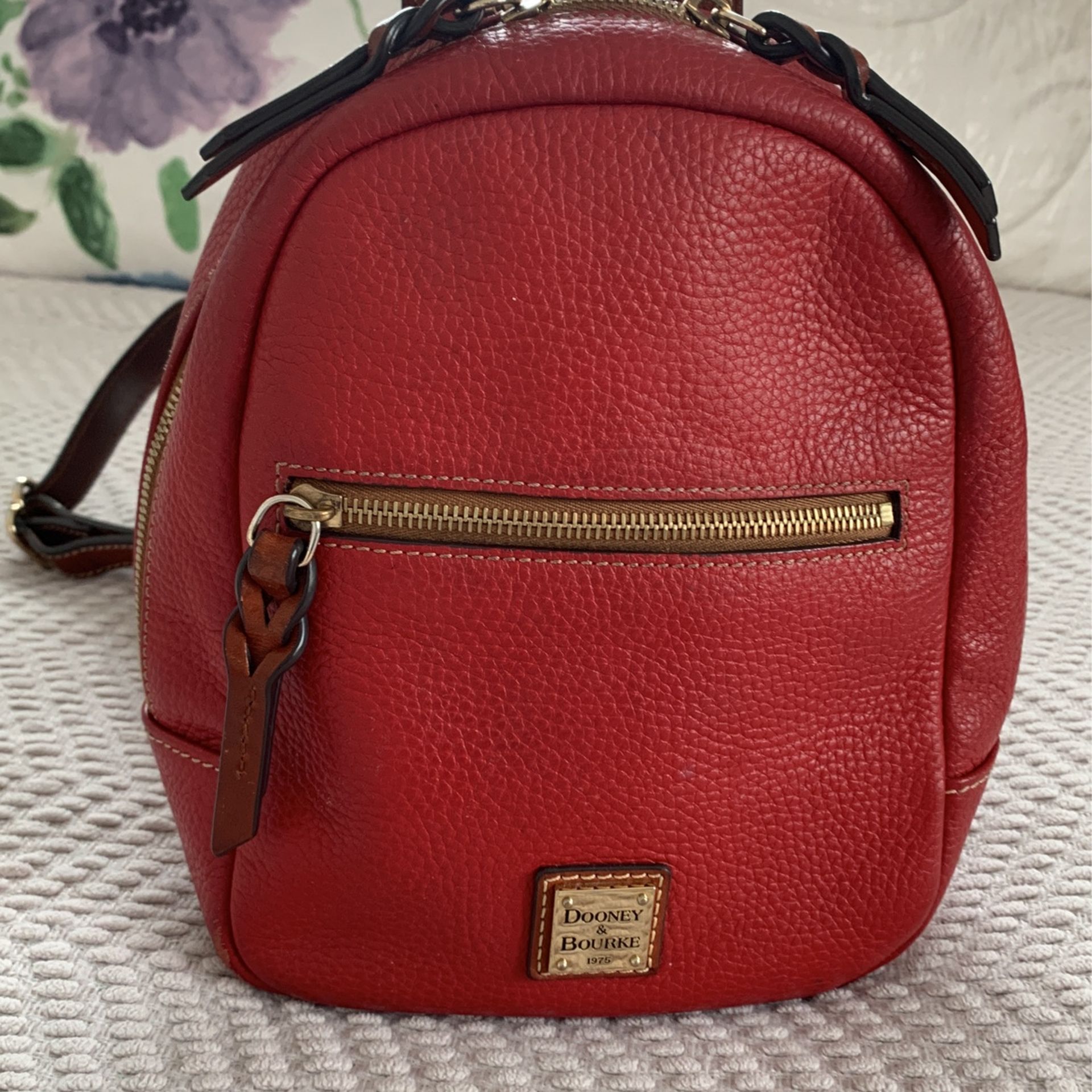 Dooney  & Bourke Hand Bag $60