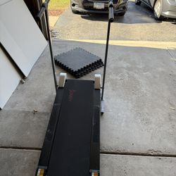 Manual Treadmill  With 4 Square Pads