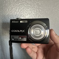 Nikon Point and Shoot Digital Camera