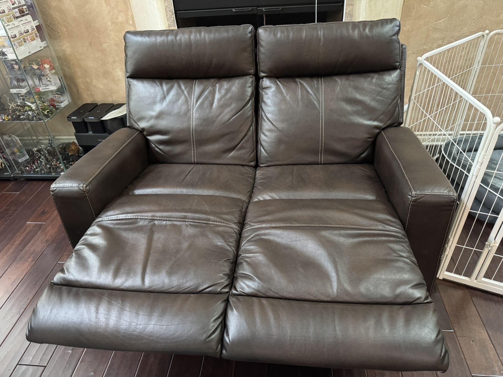 Lay-z-boy Leather Recliner Set