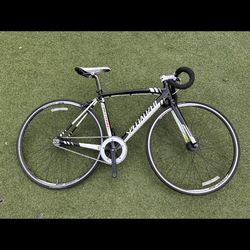 specialized langster 2015: 52 cm, comes with pedals