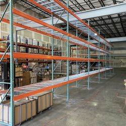 PALLET RACKS POSITION NEW AND USED CONDITION