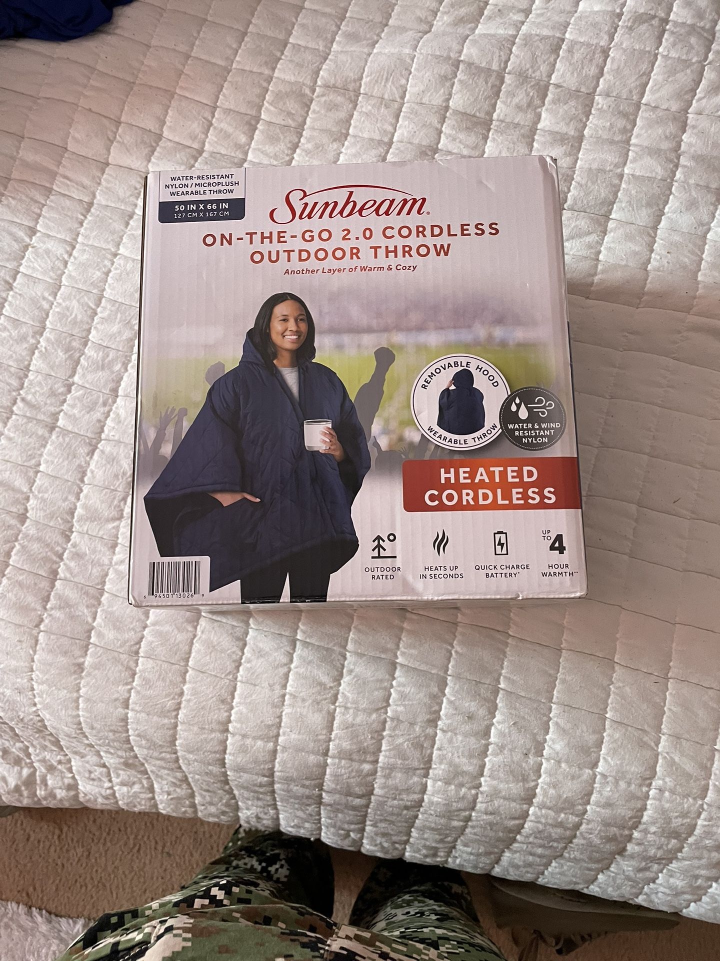 On the go cordless heated throw