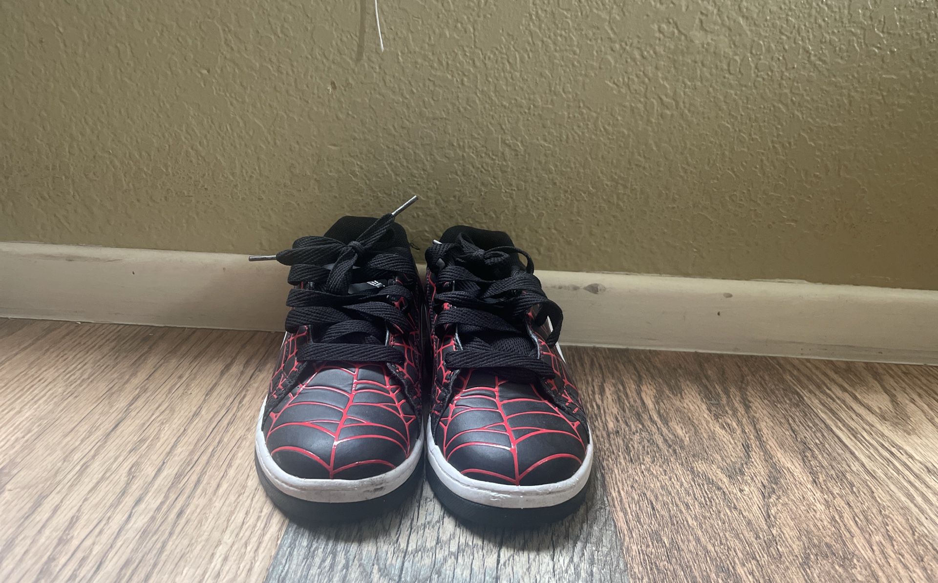 Spider Man Heelys