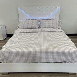Brand New Queen Bed with Queen Mattress / Cama Queen Con Colchon Queen Nuevo a Estrenar … Fast 🚚