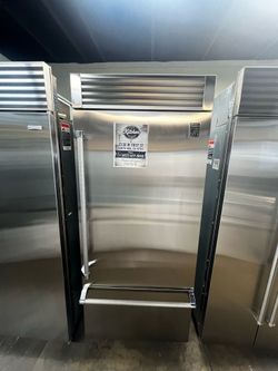 HESTAN 36”WIDE BUILT IN BOTTOM FREEZER REFRIGERATOR