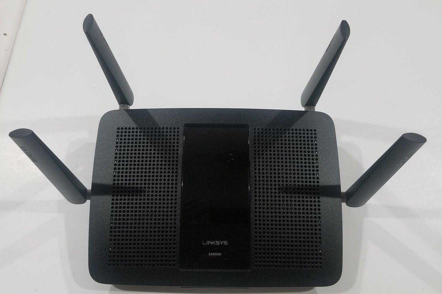 Linksys Max-Stream AC2600 MU-MIMO Gigabit Wi-Fi Router (EA8500)