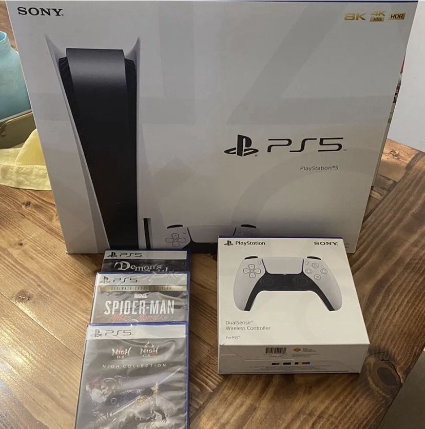 Console Disc version Bundle comes with 3 Games + 1 Controller