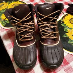 Nike Boots 