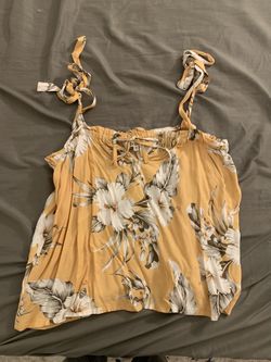 Name Brand Women’s Clothes (cheap!)