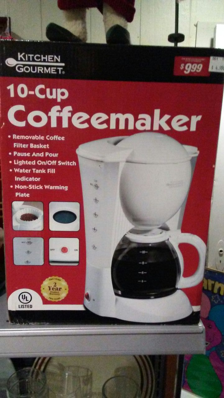Kitchen Gourmet 10 Cup Coffeemaker for Sale in Two Rivers, WI