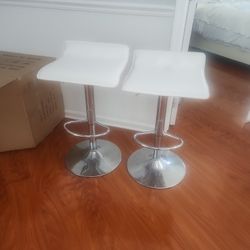 Set Of Bar Stools 