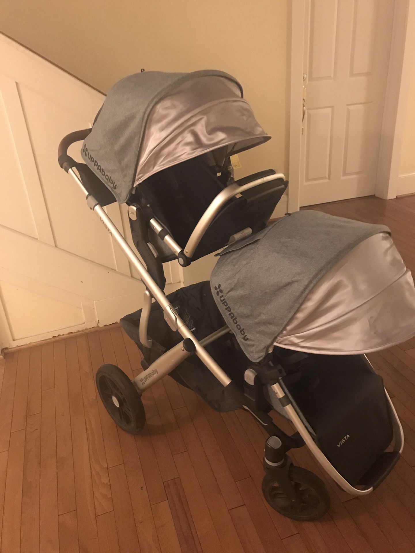 UPPAbaby vista double stroller Loic (silver/grey)
