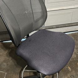 Humanscale Office Rolling Chair “No Arms