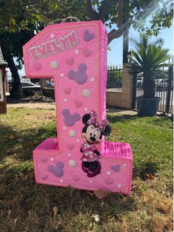Minnie Mouse number one first birthday pinata numero uno