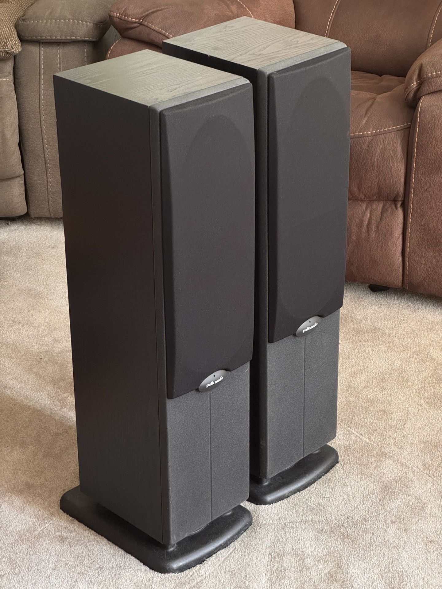 Polk Audio RT600 Floor standing Speakers - MINT