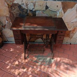 Singer Treadle Sewing Machine 