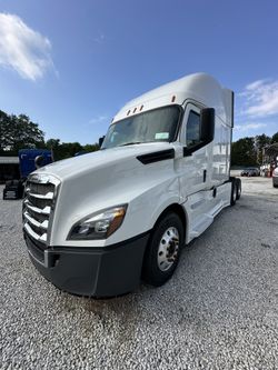 2019 Freightliner Cascadia #10322
