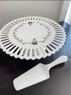Mikasa Holiday Lace 12” Cake Stand & Server