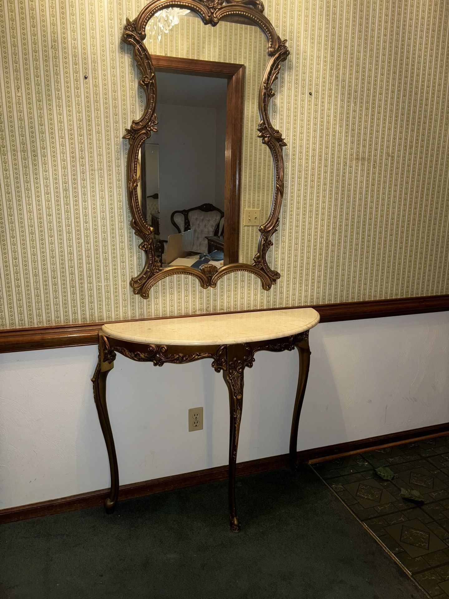 Elegant mirror and Consul Table