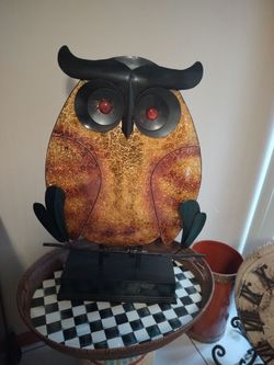 Gorgeous Table Owl