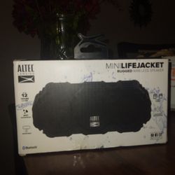 ALTEC LANSING Mini Life Jacket Waterproof Bluetooth Speaker