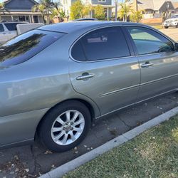 2004 Lexus ES 330