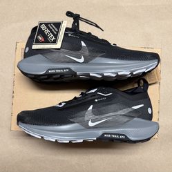 Nike Pegasus Trail 5 GTX Gore Tex Black Wolf Grey Mens size 7 or 7.5 Hiking Shoes NEW!