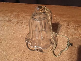 VINTAGE CRYSTAL BELL ON ROPE 4.25"