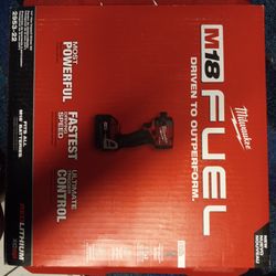 Milwaukee

M18 FUEL 18V Lithium-Ion Brushless Cordless 1/4 in. Hex Impact Driver Kit with Two 5.0Ah Batteries Charger Hard Case

