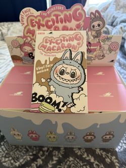 Exciting Macarons Labubu