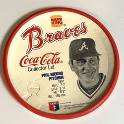 1982 Burger King Collector Lid Phil Niekro Pitcher